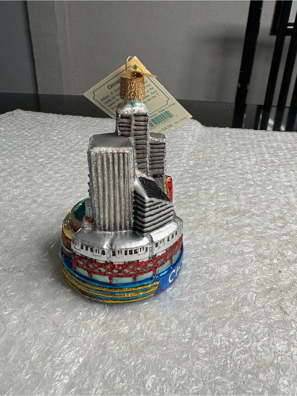 Old World Christmas glass blown ornament featuring Chicago landmarks